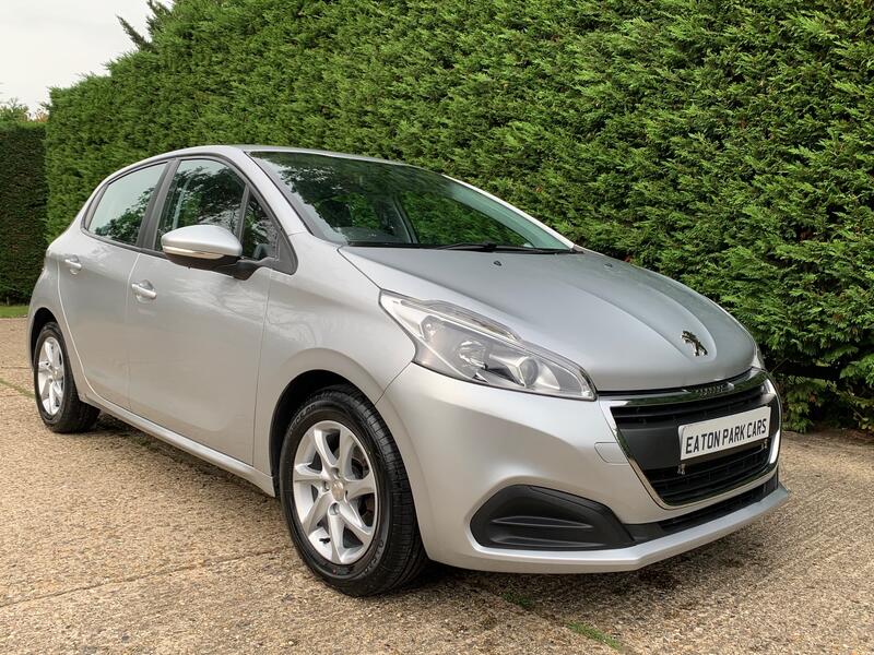 View PEUGEOT 208 1.2 PureTech Active