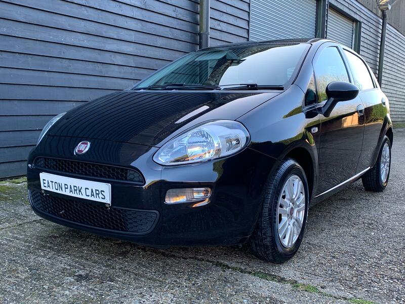 View FIAT PUNTO 1.2 Punto 5-door 1.2 8v 69hp Pop+