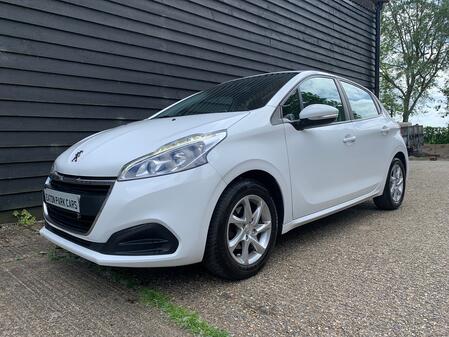 PEUGEOT 208 2017