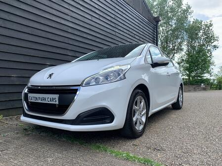 PEUGEOT 208 2017