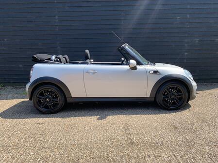 MINI CONVERTIBLE 2015