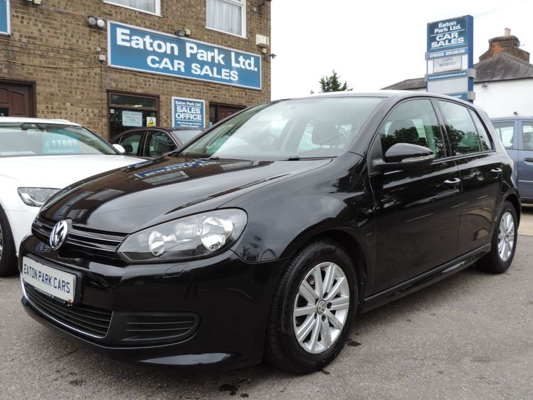 View VOLKSWAGEN GOLF TDi 105 S