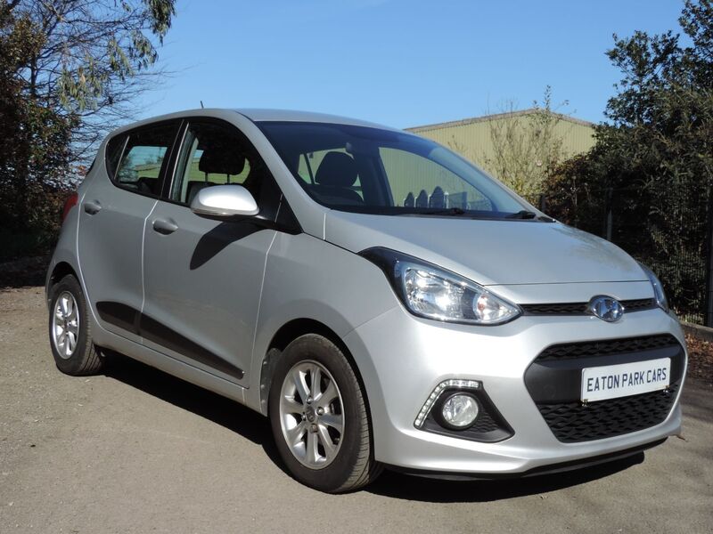 View HYUNDAI I10 PREMIUM