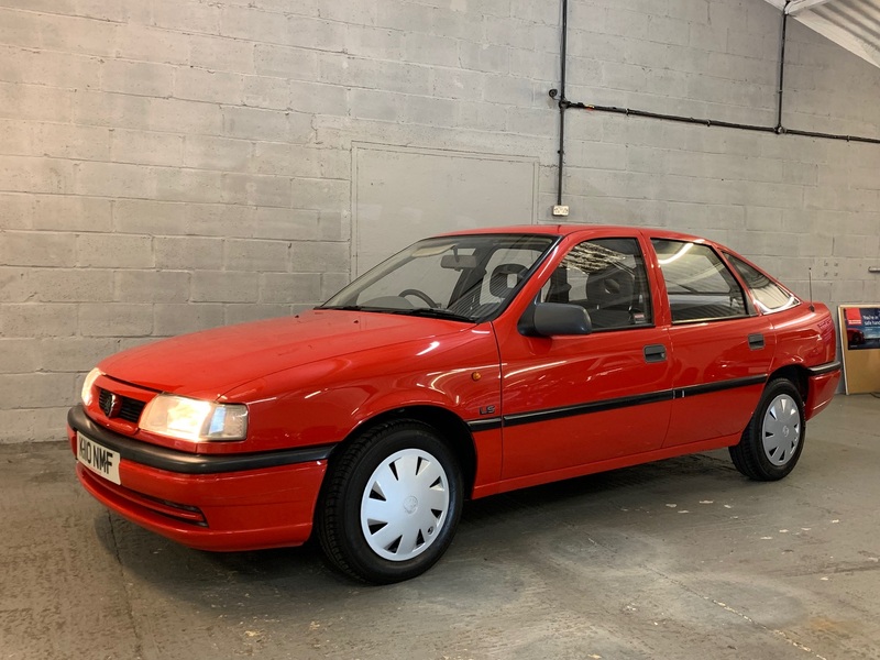 View VAUXHALL CAVALIER LS